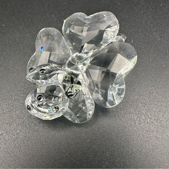 Swarovski Ladybird on Four-Leaf Clover Figurine – Retired 2016 – With Box - Picture 9 of 15